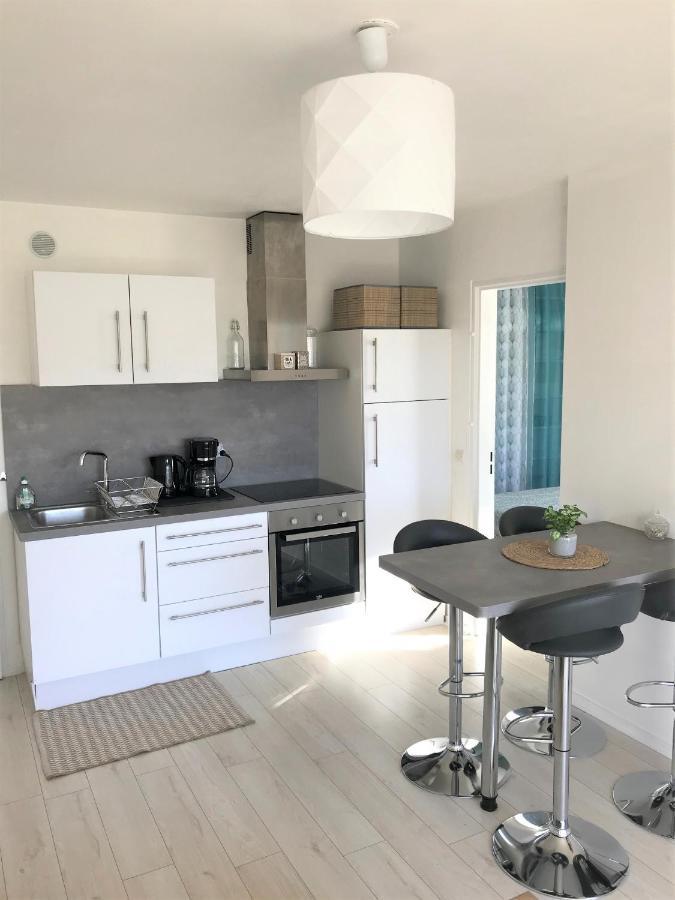 Cabourg - Bel Appartement Lumineux Avec Balcon Dans Residence Privee Eksteriør billede